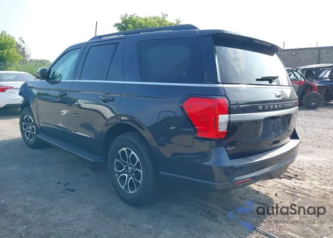 2022 Ford Expedition Xlt z USA, uszkodzony, nr VIN 1FMJU1JT5NEA57341